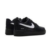 Air Force 1 Low Supreme -  Black and White